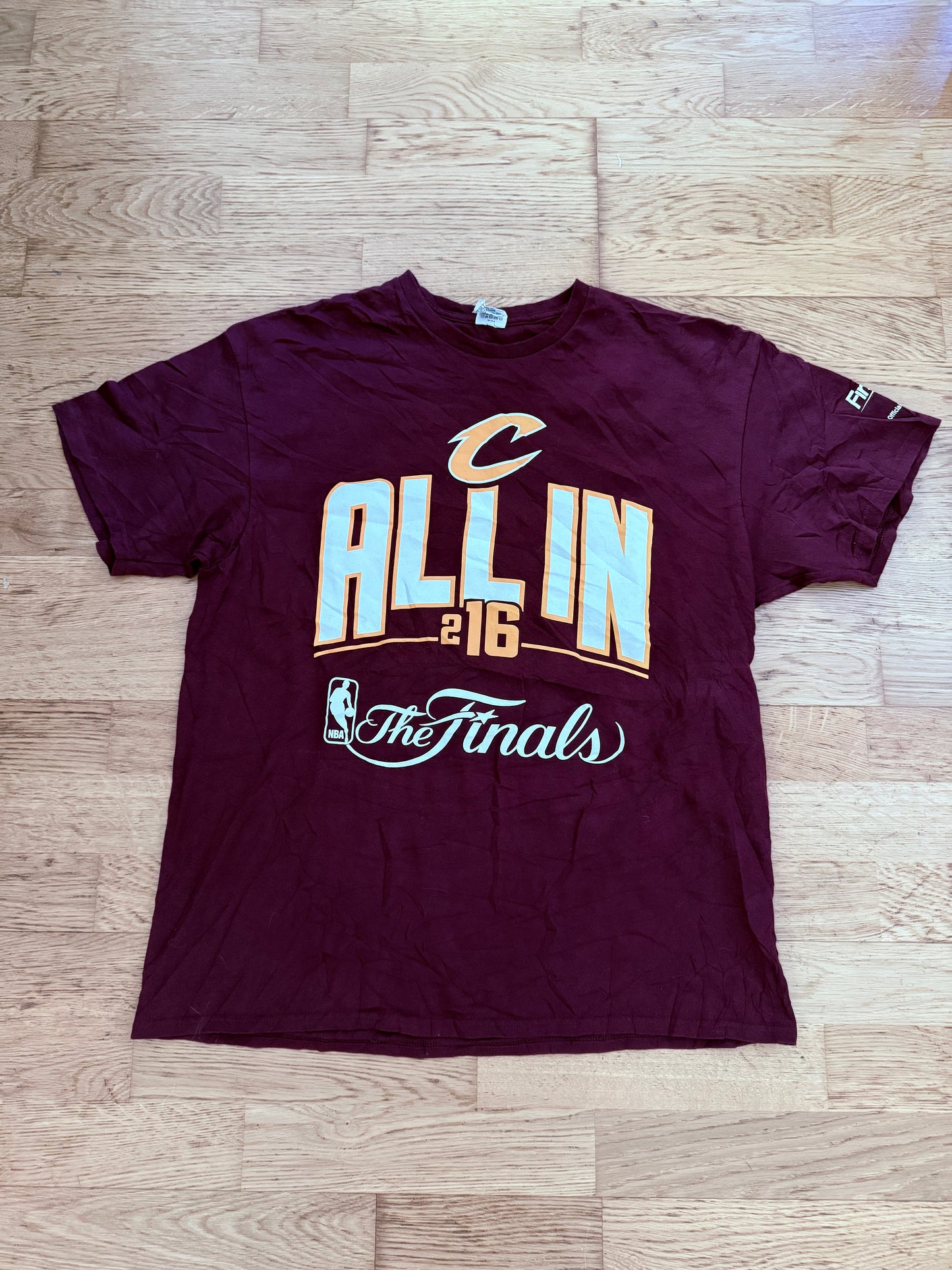 VINTAGE CLEVELAND CAVALIERS NBA SHIRT XL